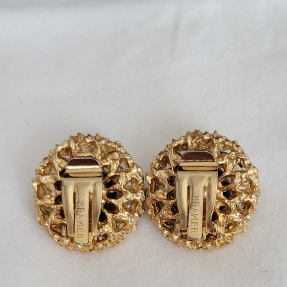 VINTAGE **RARE** GOLD PLATED KRAMER BAROQUE FAUX PEARL AND GLASS CLIP ON... - Picture 2 of 5